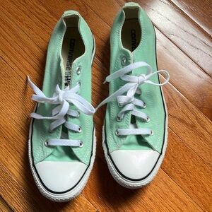 Converse All Star sneakers size 10